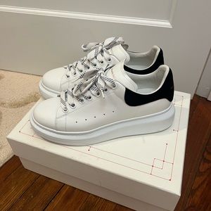 Alexander McQueens size 39/9